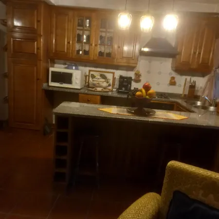 Casa Da Avo Maria, Largo De Santo Antonio, N 97395al *