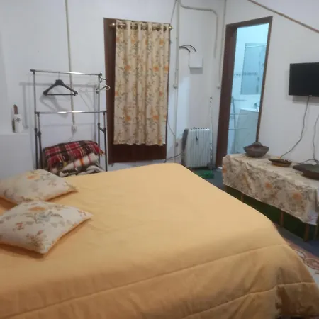Casa Da Avo Maria, Largo De Santo Antonio, N 97395al