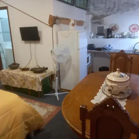아파트 Casa Da Avo Maria, Largo De Santo Antonio, N 97395al